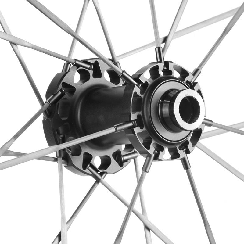 carbon spoke wheels